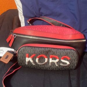 michael kors phanny pack , man or woman